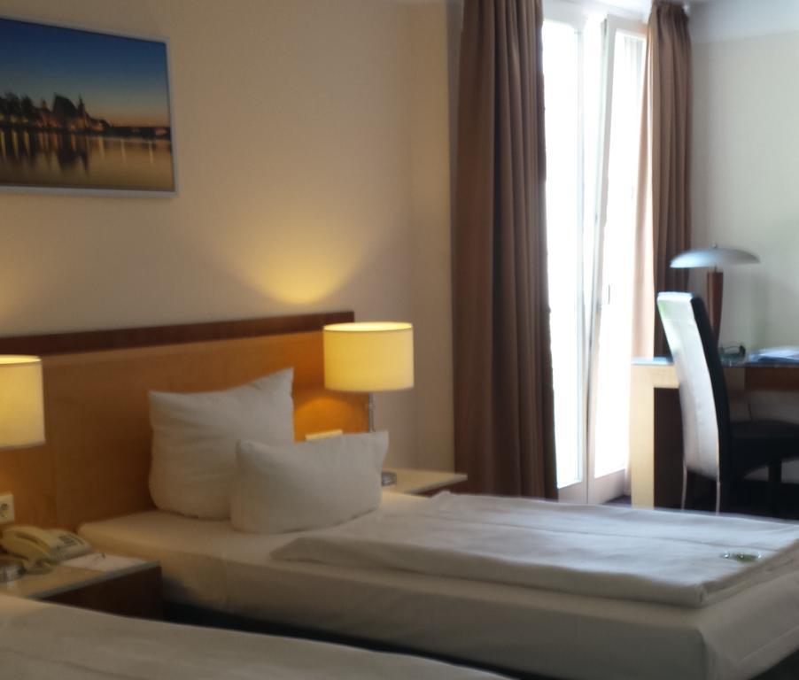 Sorat Insel-Hotel Регенсбург Экстерьер фото